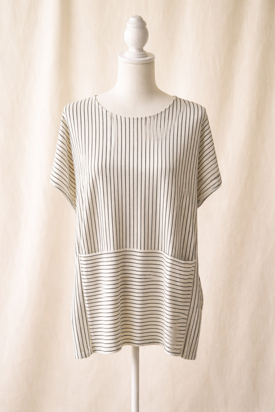 J.Jill Striped Button Back Top M Black Ivory Minimalist Coastal Capsule Wardrobe
